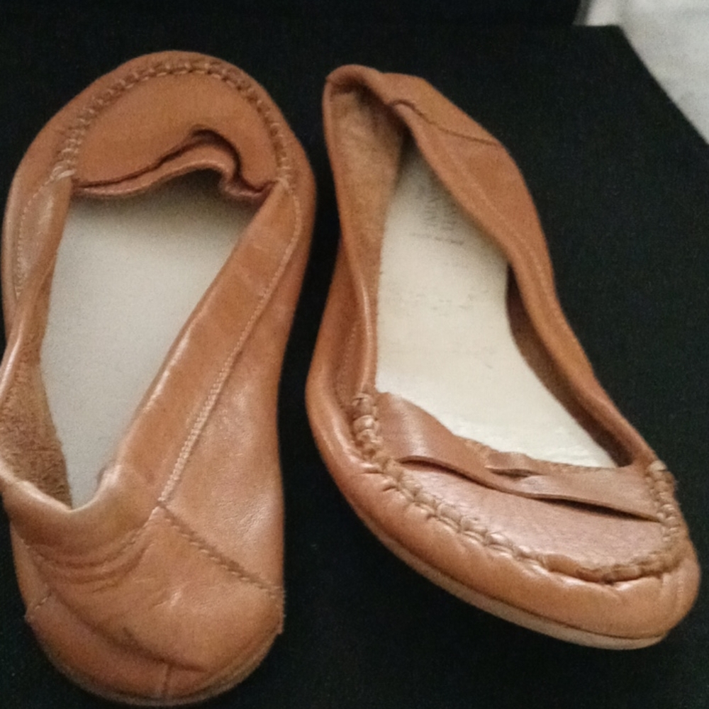 adidas nmd womens black and white